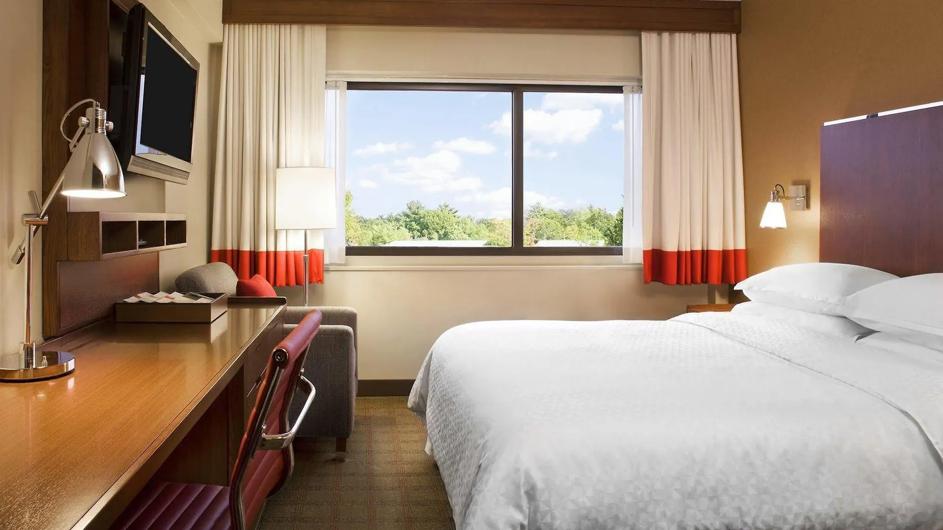 Four Points By Sheraton Louisville Airport