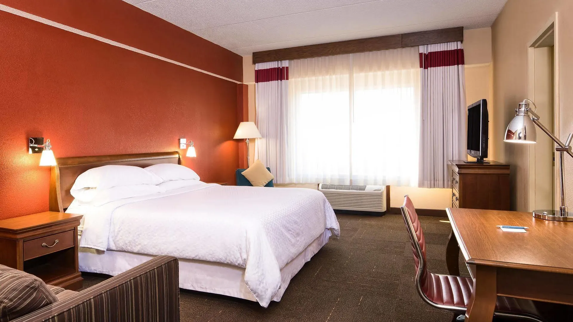 Four Points By Sheraton Louisville Airport