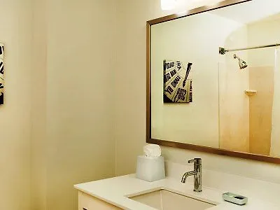 Four Points By Sheraton Louisville Airport Hotell